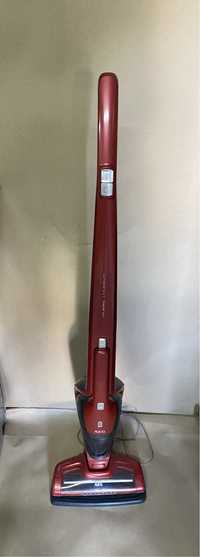 Акумуляторний пилосос ,AEG ,пылесос ручка ,метла