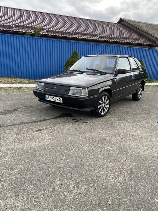 Продам рено 11 .Авто на ходу