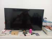 TV Smart 50 . espelho .e gaveteiro