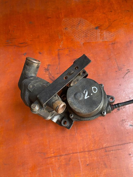 Вакуумный насос 2.0 Ford TRANSIT 2.0 TDI 2000-2006 год дизельный