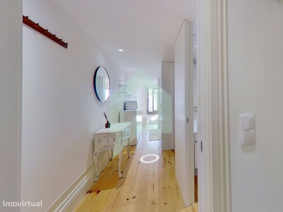 Apartamento T1+1 com logradouro centro do Porto