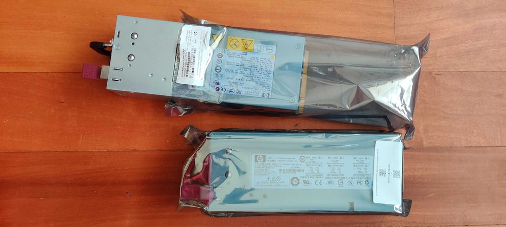 HP Proliant DL380 G5 + Spares