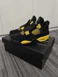 Jordan 4 rétro Thunder 41
