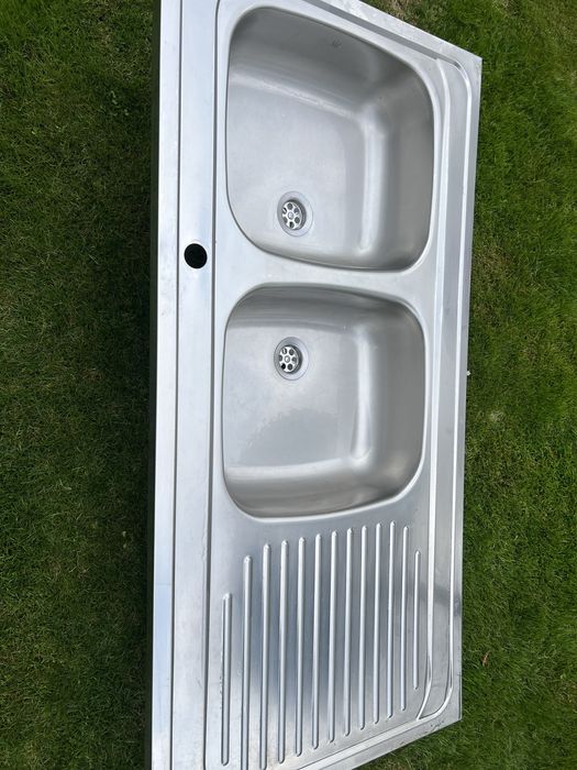 Zlewozmywak dwukomorowy z ociekaczem