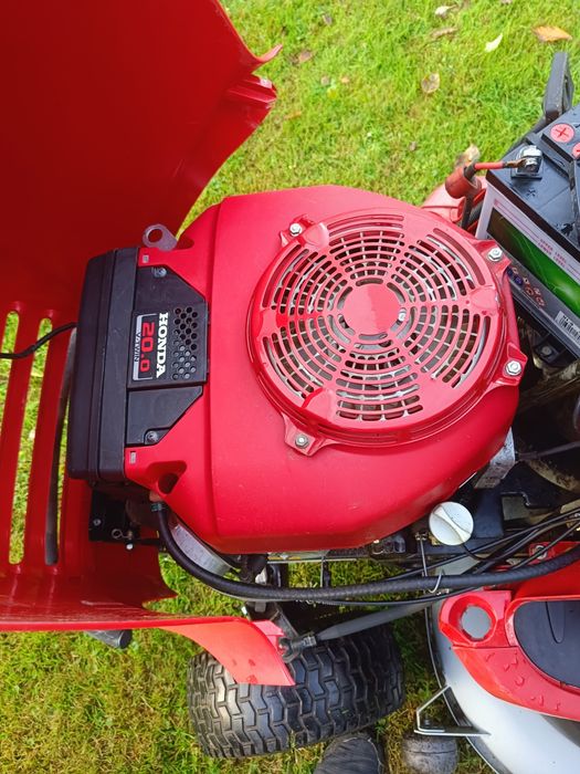 Traktorek Kosiarka Honda 2620,  Honda 20 HP, kosa 122, hydro