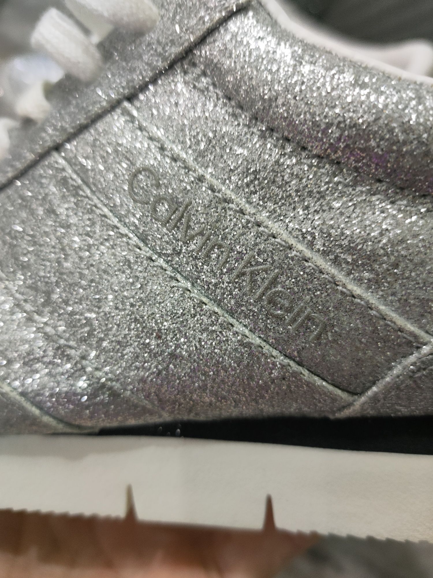 Nowe oryginalne damki buty trampki srebrne Calvin Klein rozmiar 37