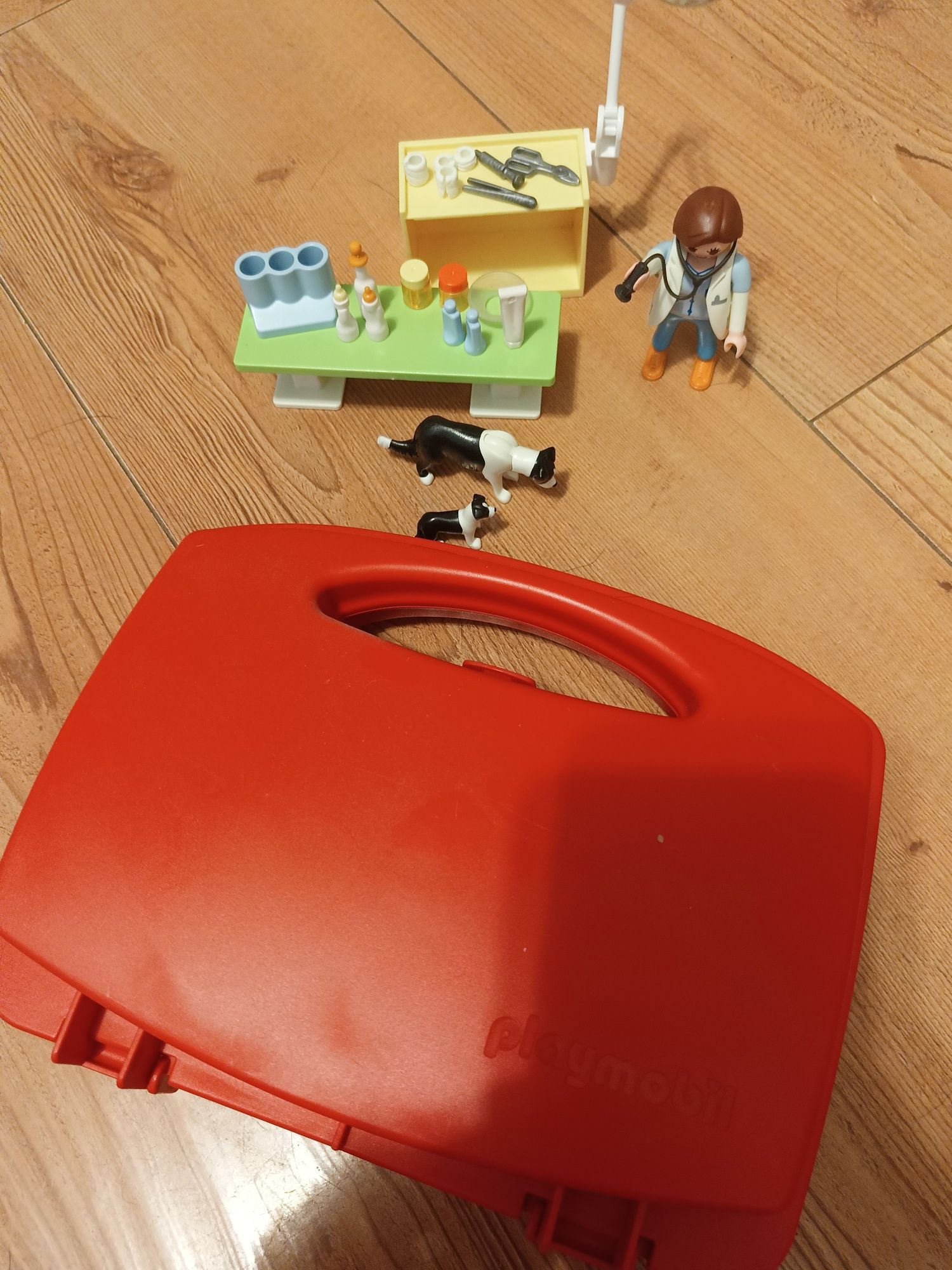 Zestaw weterynarz Playmobil