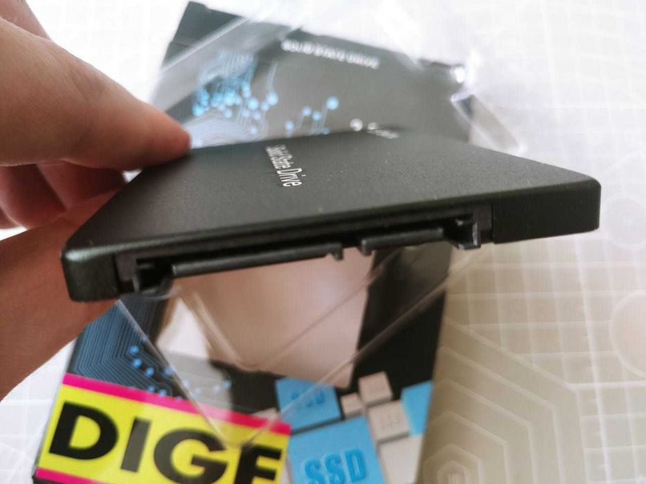 SSD диск 4 Tb 2.5" SATA3