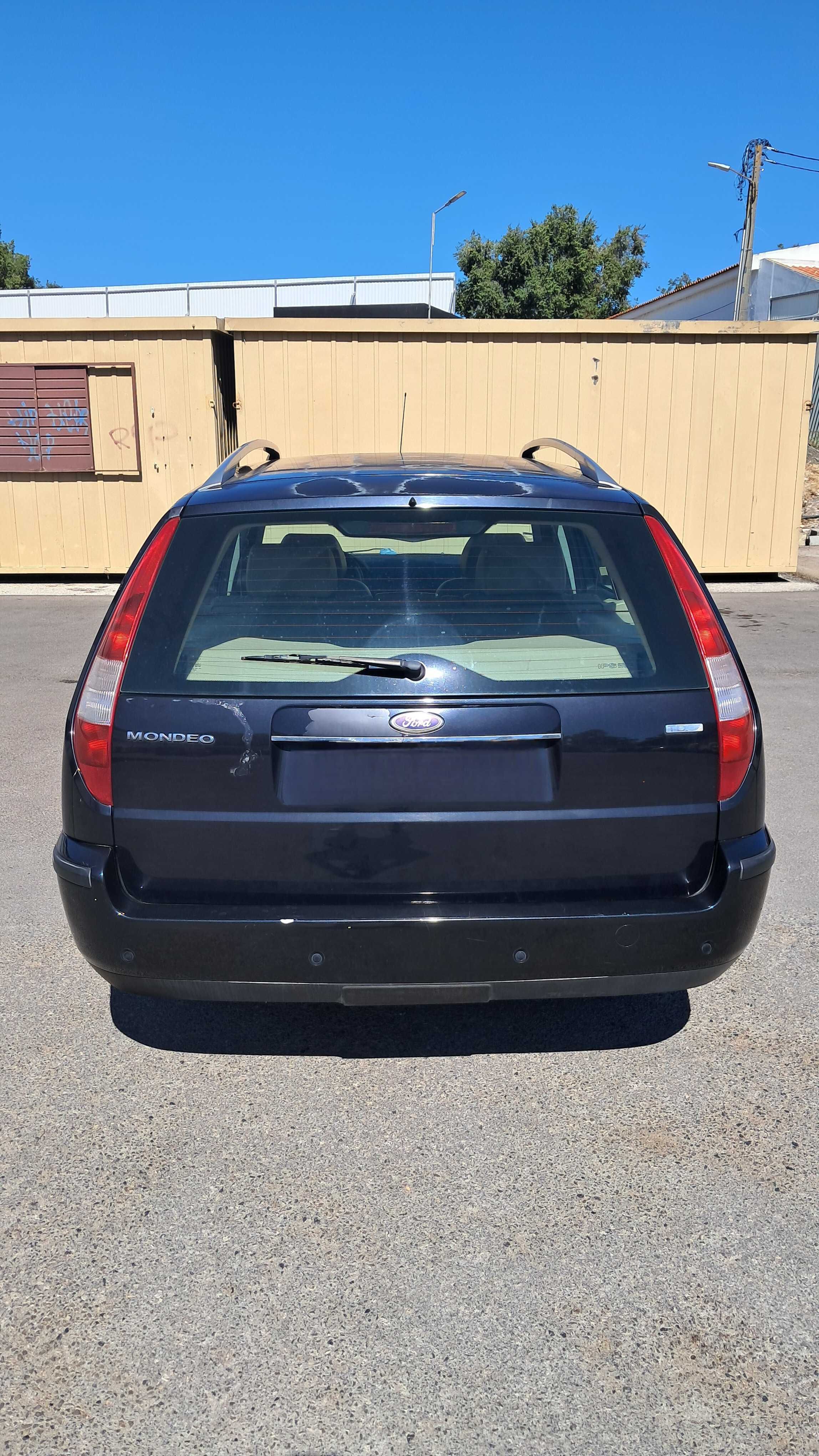 Ford Mondeo Carrinha 2.0 TDCi 2004 – Estofos Pele ,Teto Abrir