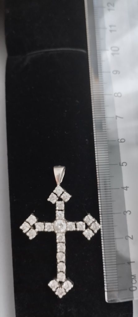 Srebrny krzyżyk k