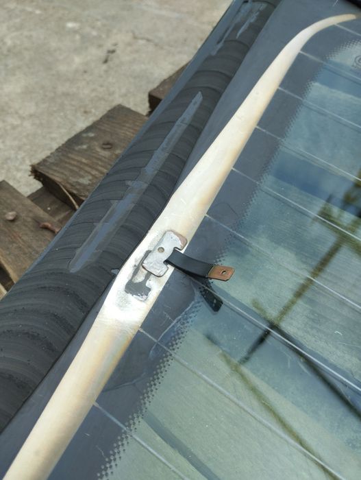 Заднє скло з підігрівом (Октавія Універсал, Octavia Combi)