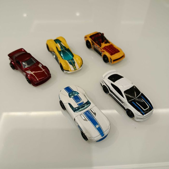 Autka Hot Wheels 5 sztuk