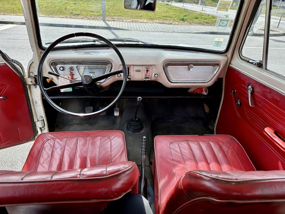 Ford Anglia De Luxe