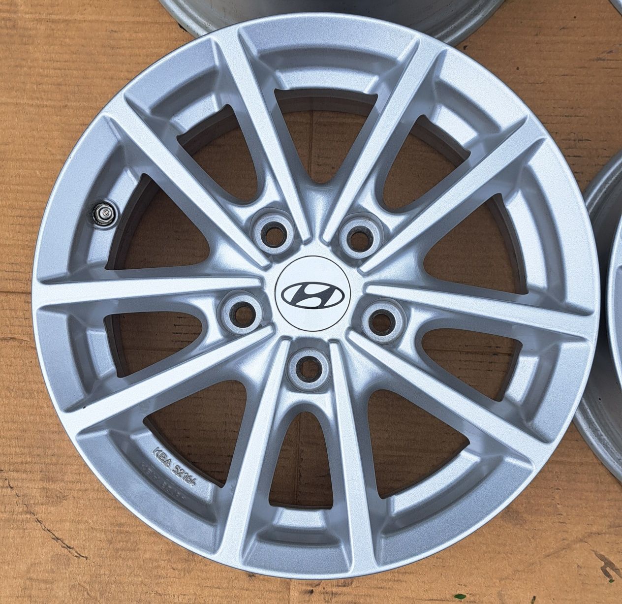 Felgi 15 5x114.3 Hyundai i30 ix20 Kia Ceed Venga Soul alufelgi JAK NOW