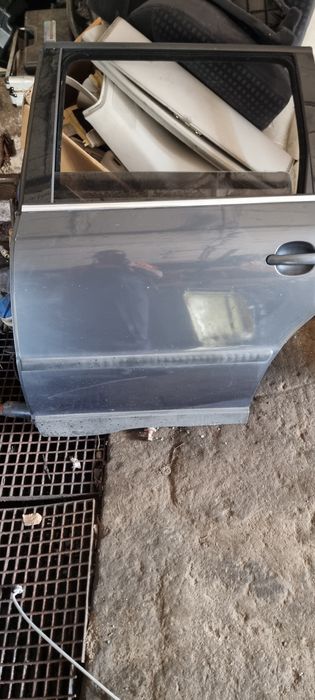 Volkswagen Passat b5 fl kombi drzwi tył lewe lc7v lc7u