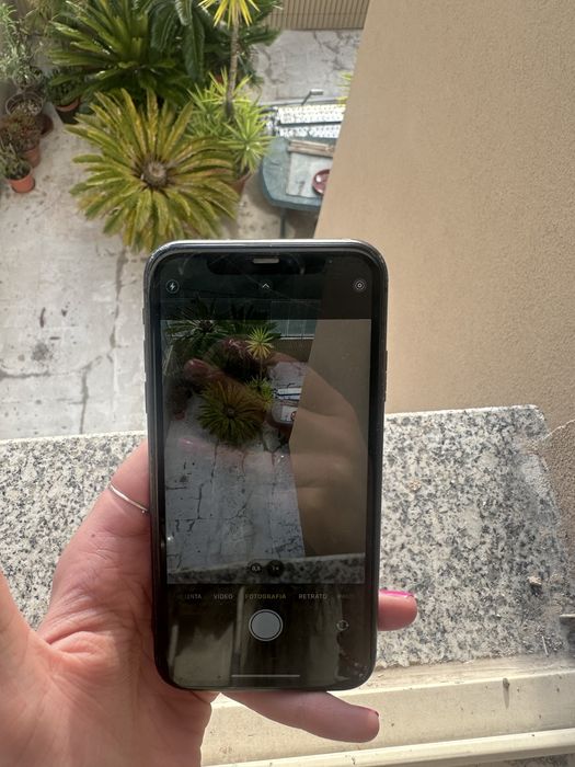 iPhone 11 64gb Preto