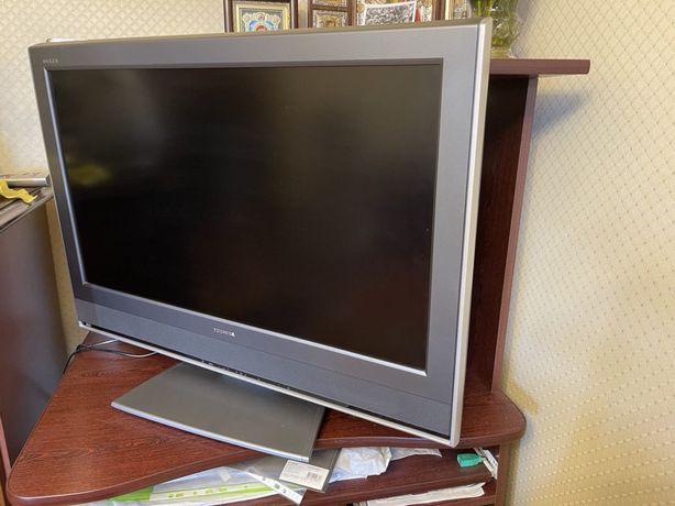 Продам телевізор Toshiba Regza 32wl65rs