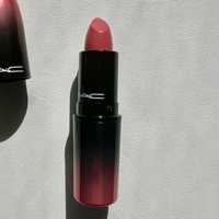 MAC szminka love me lipstick Under the covers