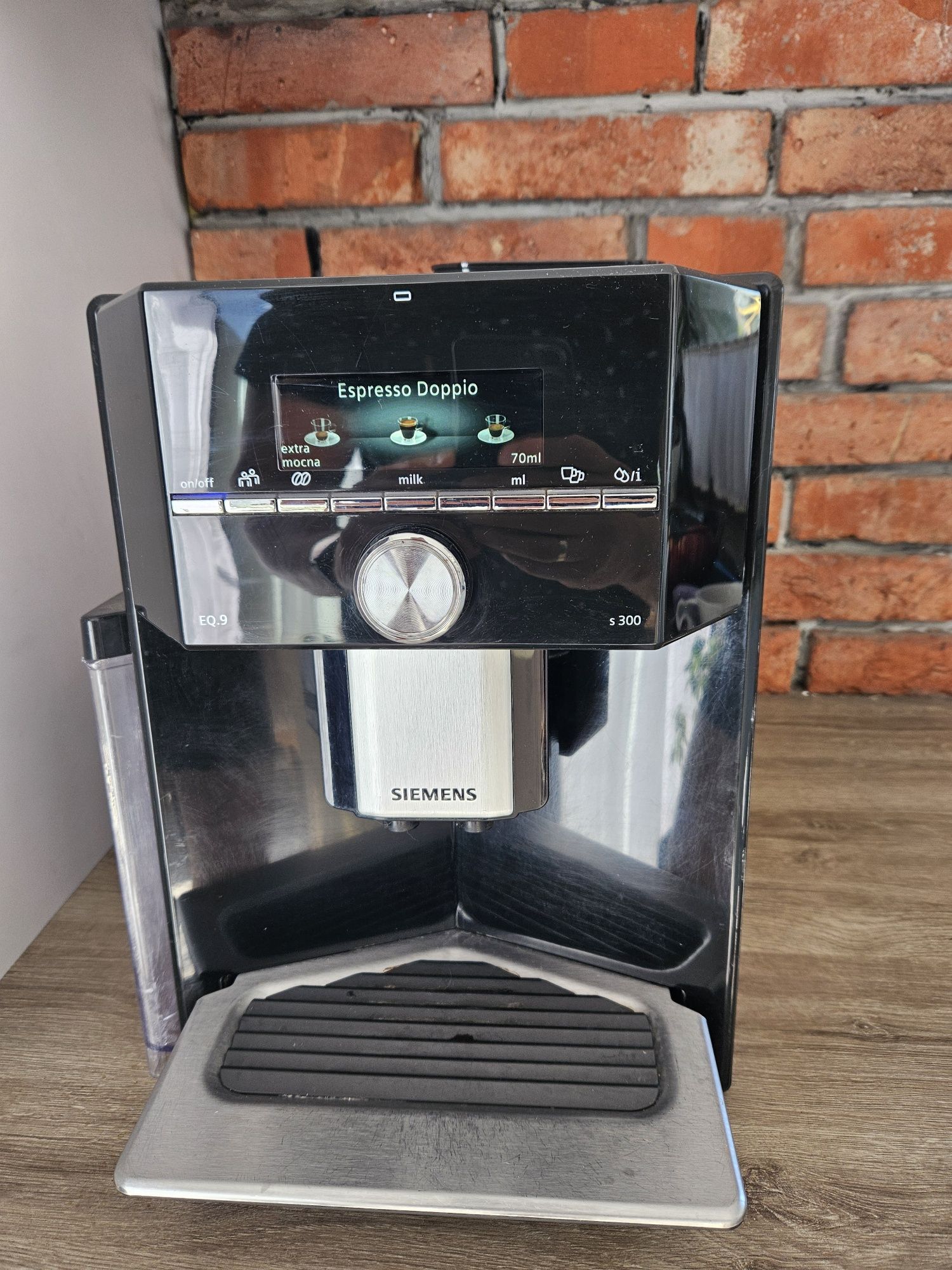 Ekspres do kawy Siemens EQ9 okazja