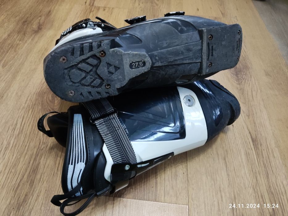 Buty narciarskie Fischer Progressor 11 Rozmiar 27,5