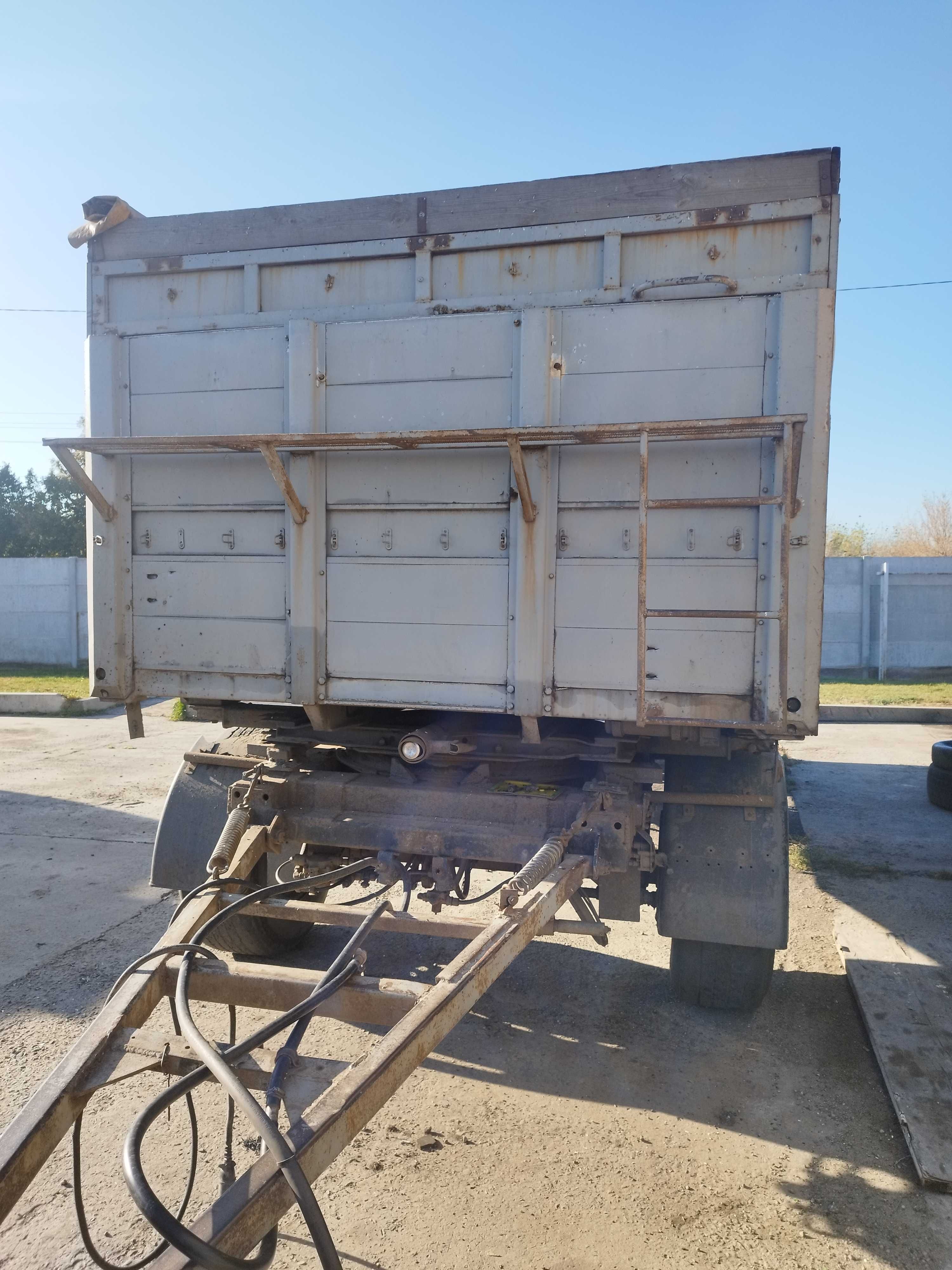 Продам прицеп KPONE AZP18