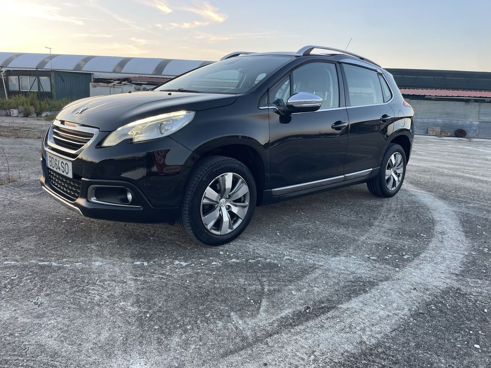 Peugeot 2008 1.2 pure tech allure