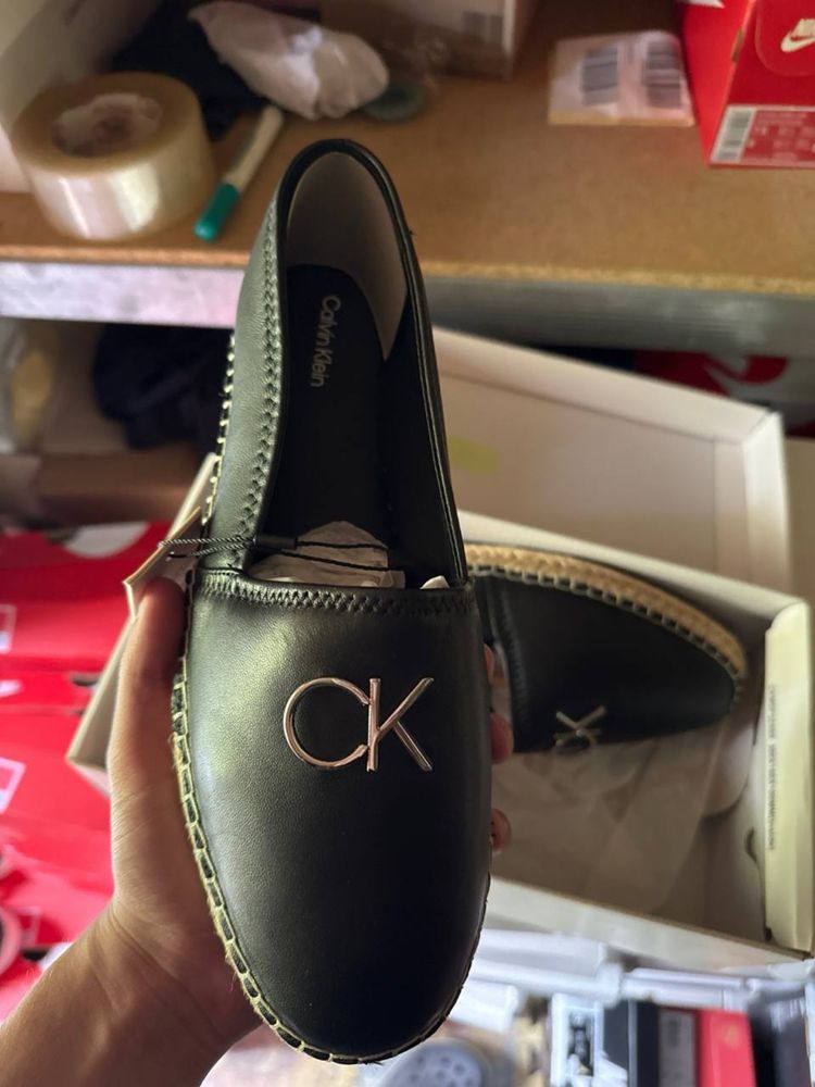 Calvin Klein 40 р. Жіночі Нові в коробці