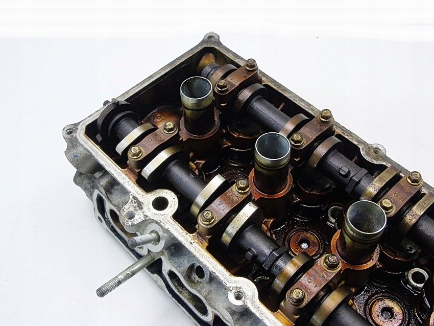 GŁOWICA WAŁKI ROZRZĄDU 1.2 16V Swift IV 3 Agila B Splash Solio…
