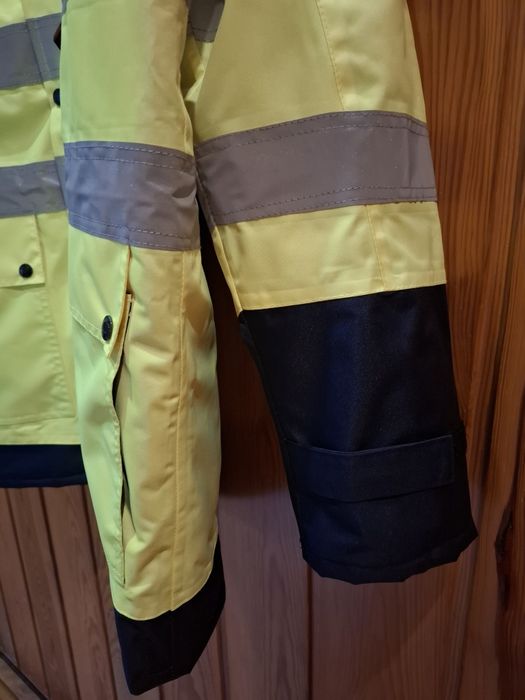 Nowa kurtka robocza ostrzegawcza