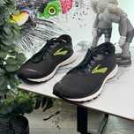 Кросівки Brooks Adrenaline 46.5 розмір 1648