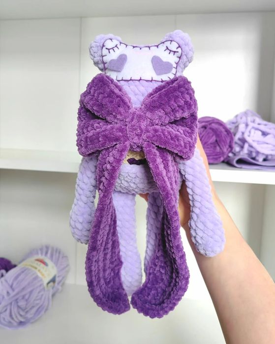 Pluszowa żabka na szydełku