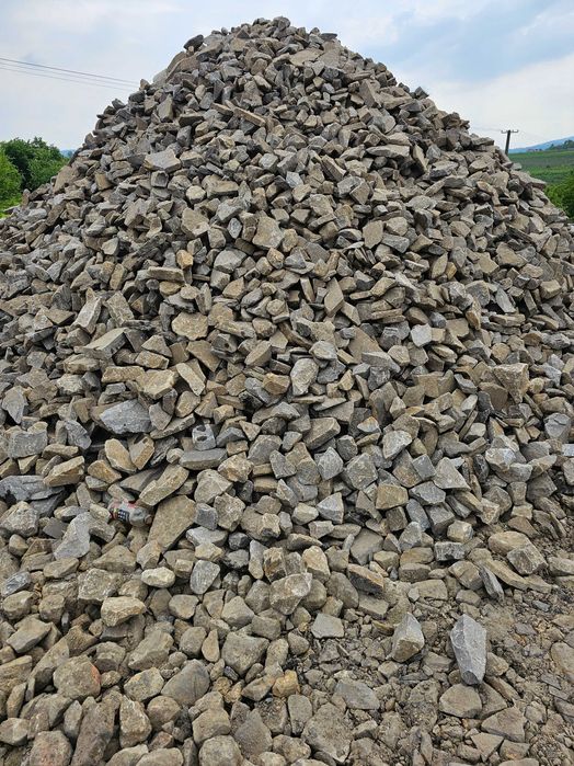 Kamień tłuczeń kliniec 10-30, 30-60 lub 60-120 grys żwir z transportem