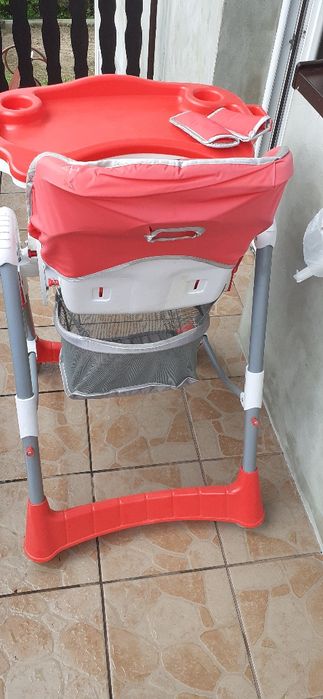 Fotelik do karmienia