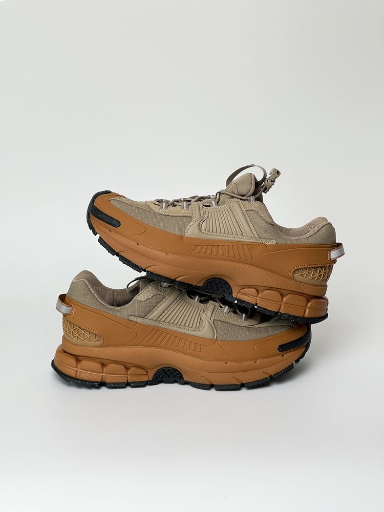 Оригинал Nike Zoom Vomero 5 Roam Flax (HQ2181 200) найк влагостойкие