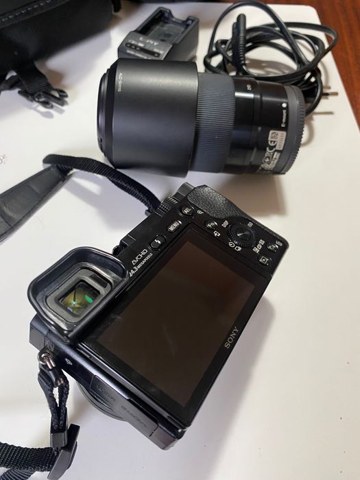 Kit completo Sony A6000 com lentes e acessórios