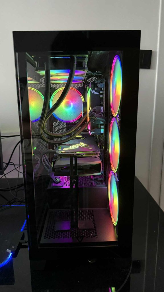 Komputer Gamingowy | Ryzen 7 9800X3D | RTX 4070 Ti