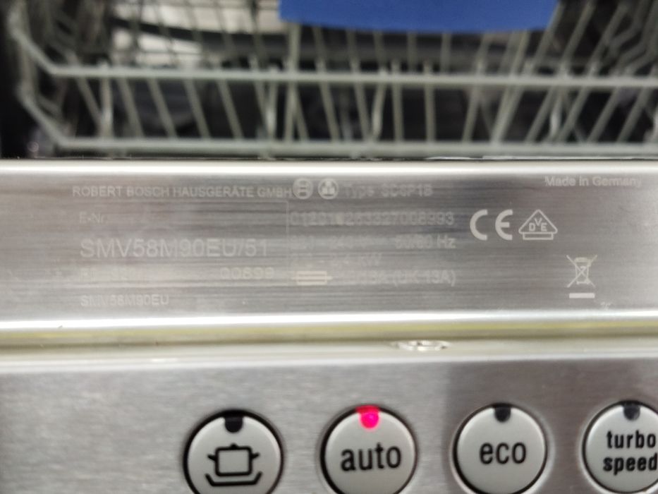 Посудомийна машина фірми Bosch, модель SMW58M90EU