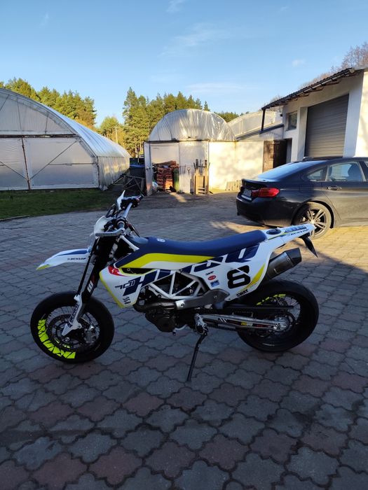 Husqwarna 701 supermoto