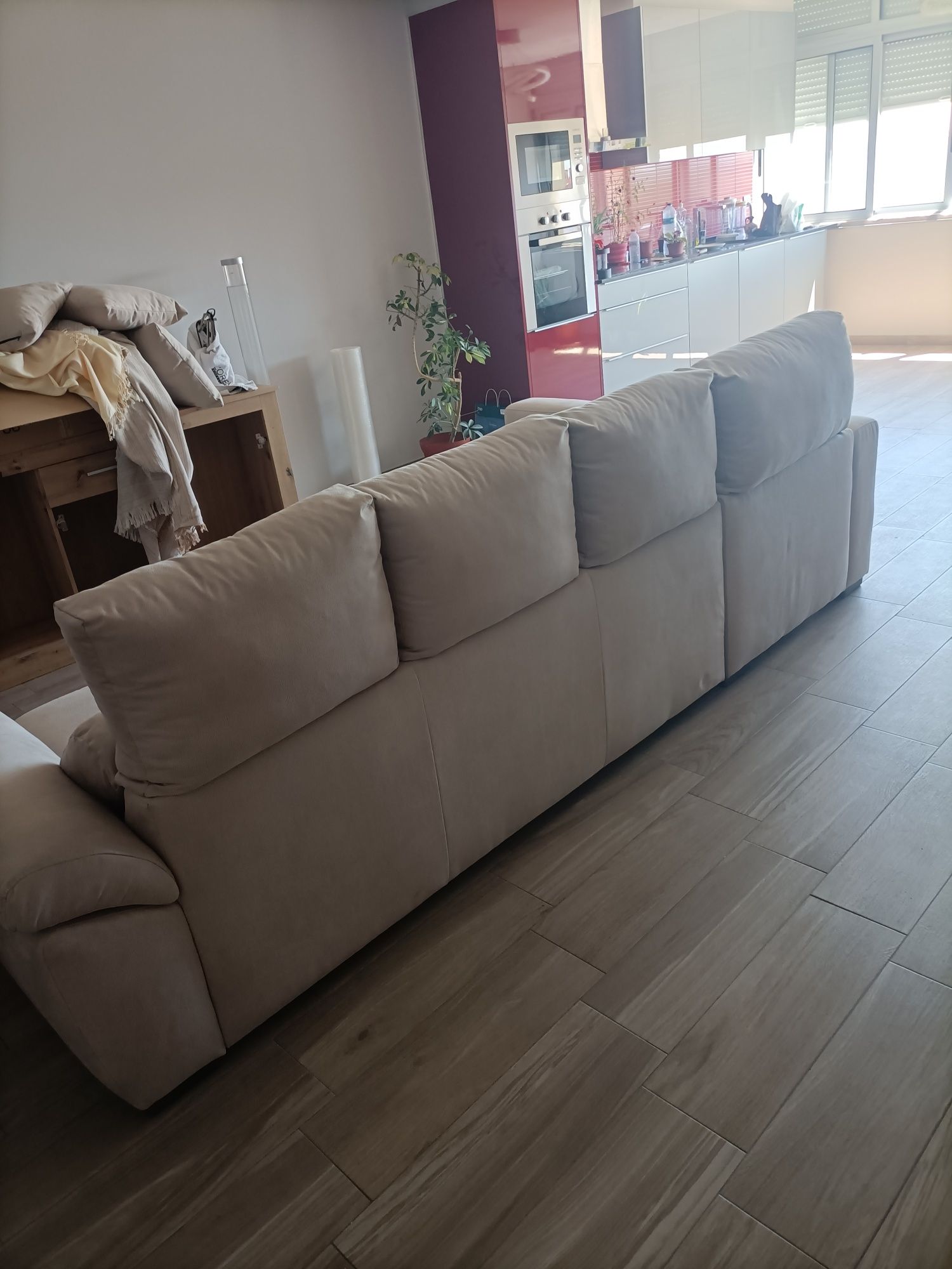 Sofá chaise bege
