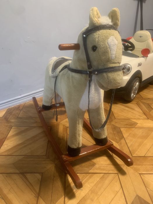 Коник гойдалка