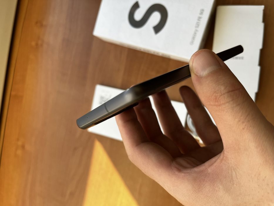 Samsung S21 FE 5G 128 GB pamięci
