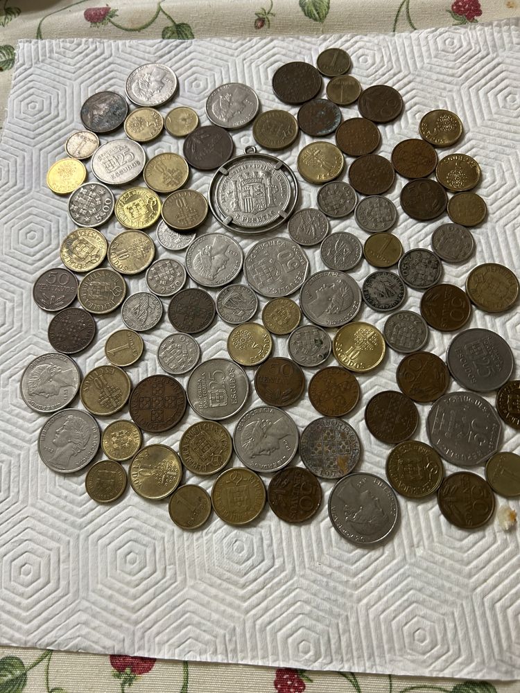 Moedas antiga. 5€ por cada lote de 20 moedas antigas