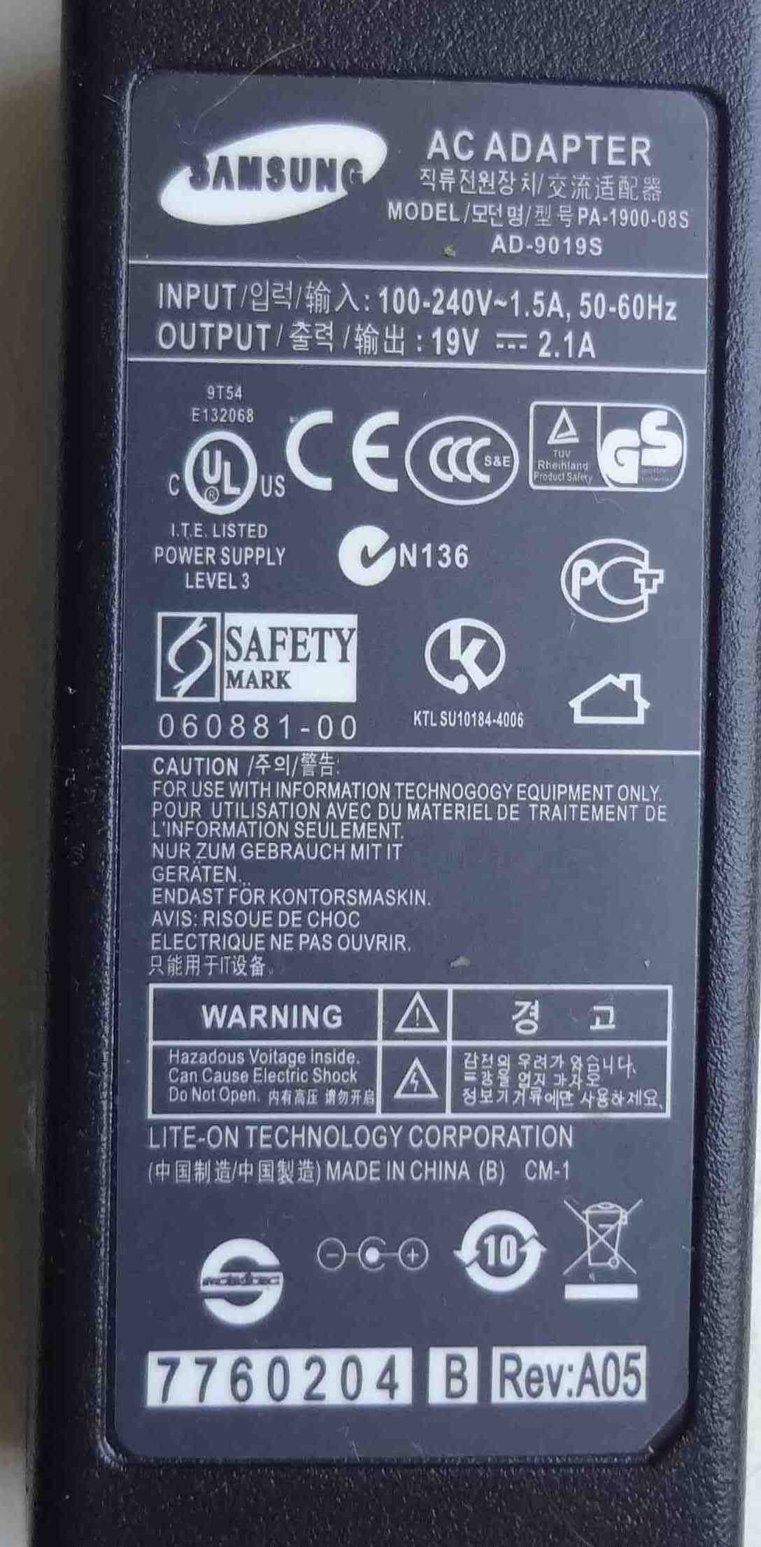 Зарядное устройство Samsung 19V 2.1A AD-9019S блок питания