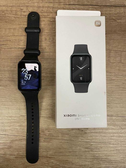 Годинник фітнес браслет Xiaomi Smart Band 8 Pro чорний