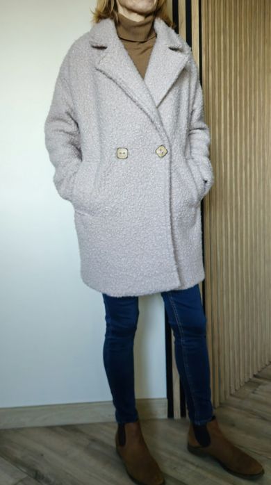 Krótki płaszcz Bershka boucle/baranek JAK NOWY rozmiar S