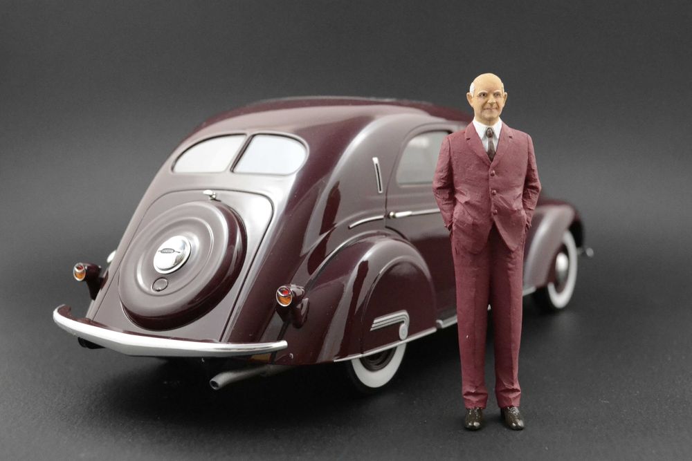 Gustaf Larson Figurka 1:18 Volvo PV36 BoS
