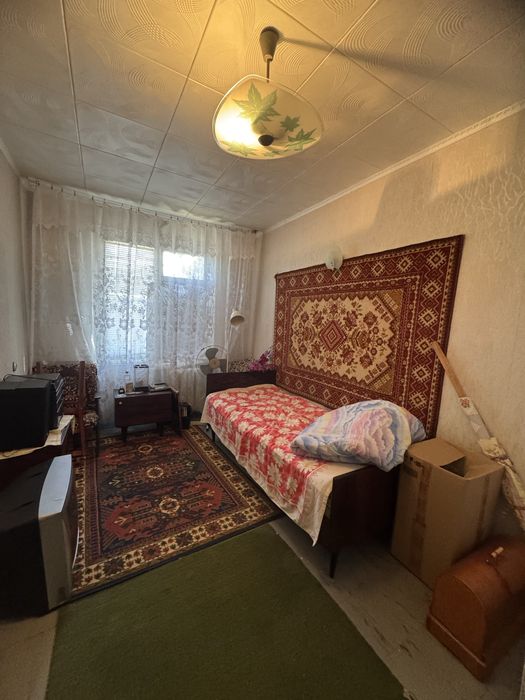 Сдам  Трехкомнатную  квартиру на Юбилейной улица Покровская.