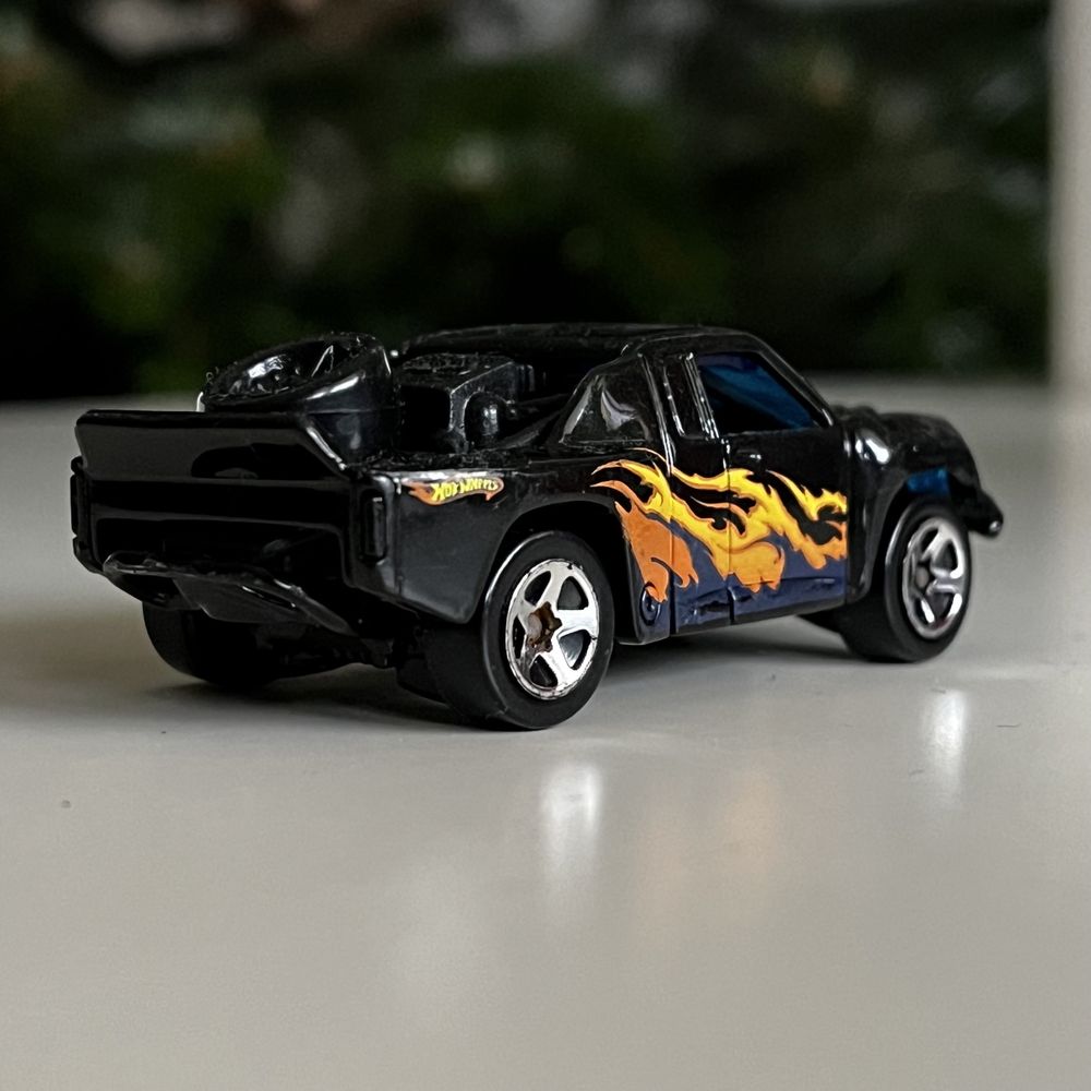 Hot Wheels Off Track (Adidas)