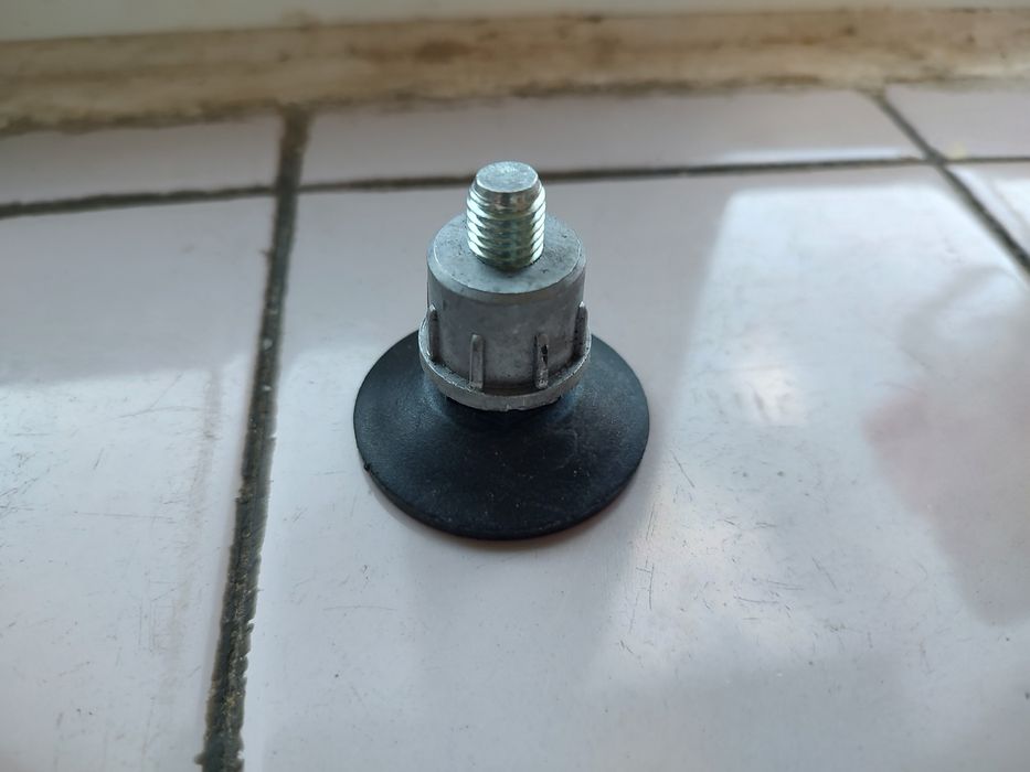 Мебельная фурнитура, ножка регулируемая, джокер