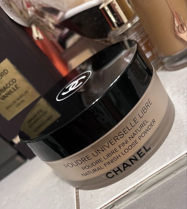 Puder CHANEL kolor 04